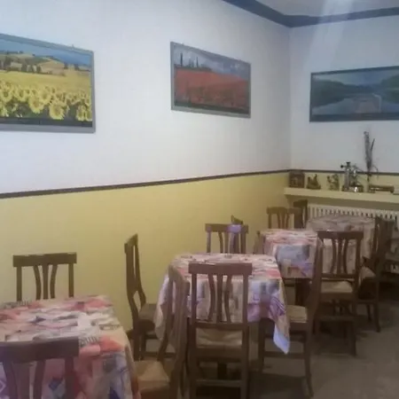 La Passeggiata Отель Дезенцано-дель-Гарда