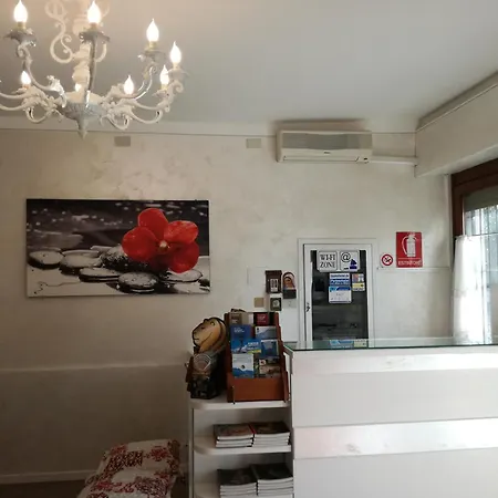 La Passeggiata 3* Дезенцано-дель-Гарда